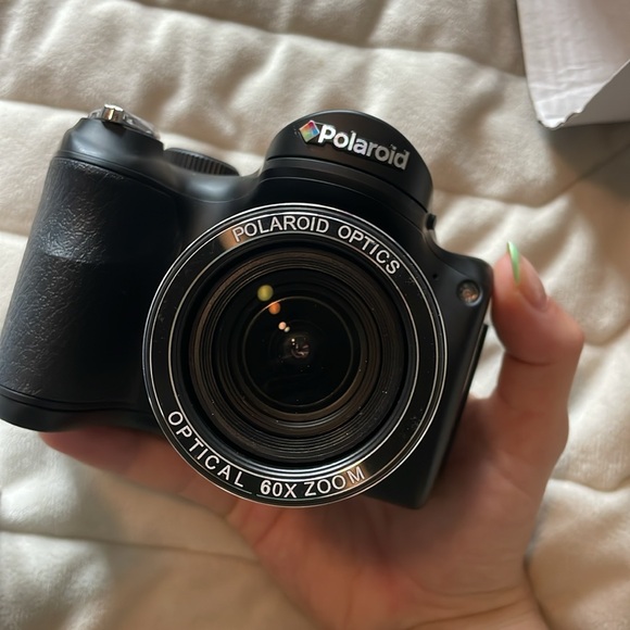 Poloroid camera - Picture 4 of 7